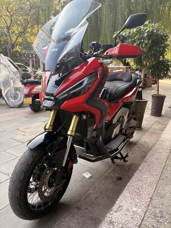 本田DREAMWING NSS750