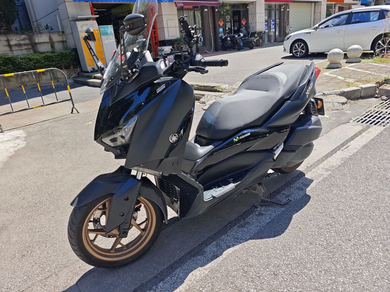 雅马哈 XMAX