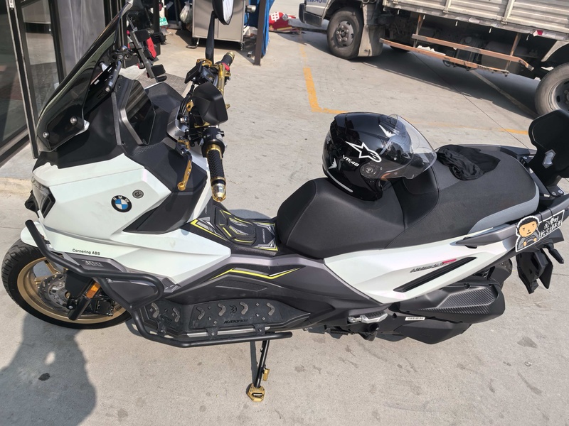 SYM三阳 Husky ADV 300