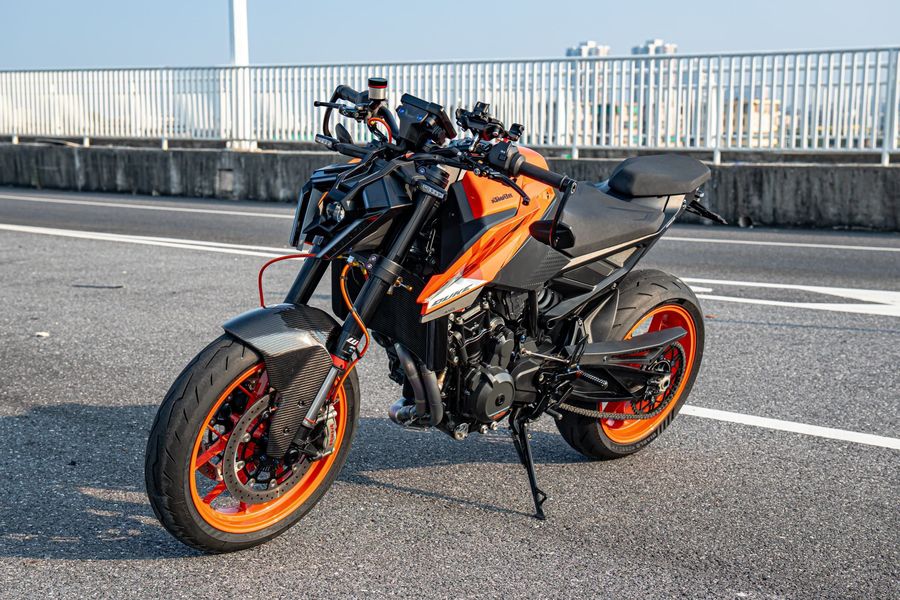 KTMR2R 790 Duke