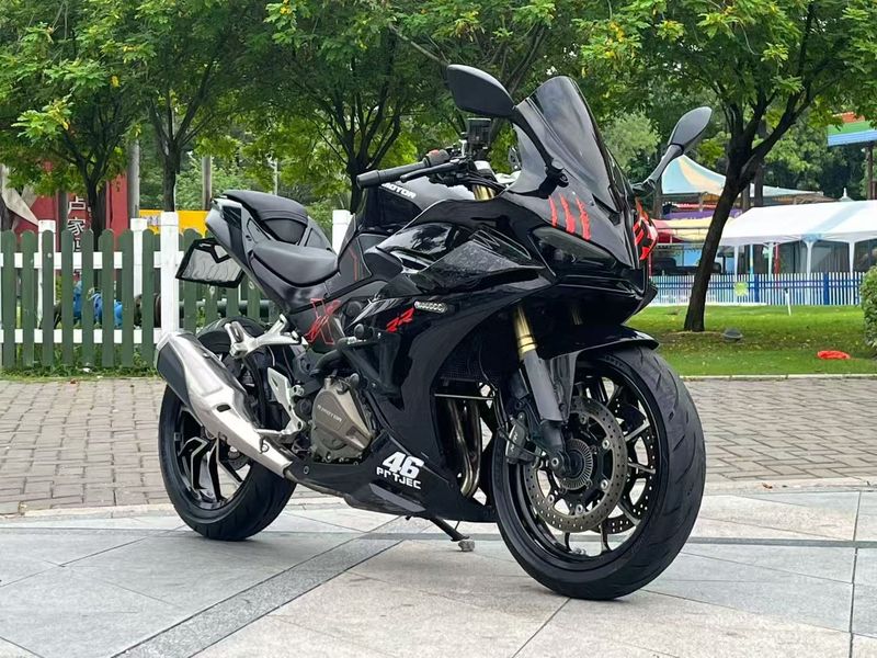 QJMOTOR 赛450