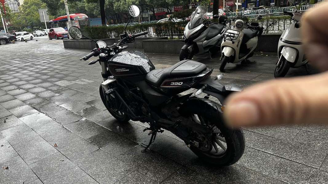 哈雷戴维森 X 350