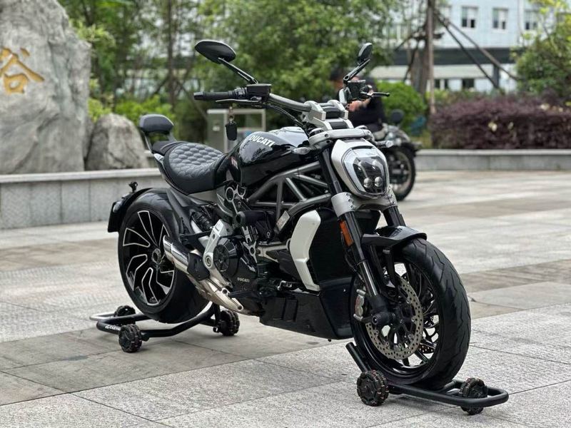 杜卡迪 XDiavel