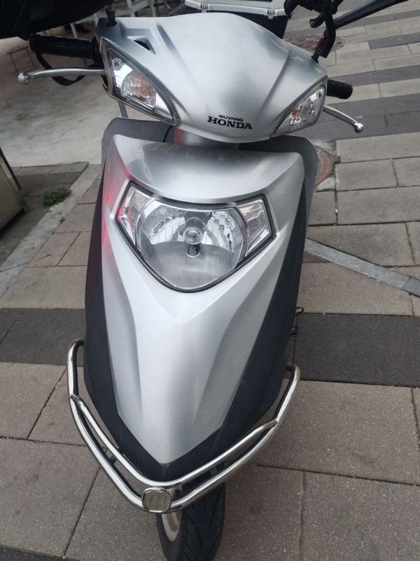 五羊本田 SCR 喜鲨125