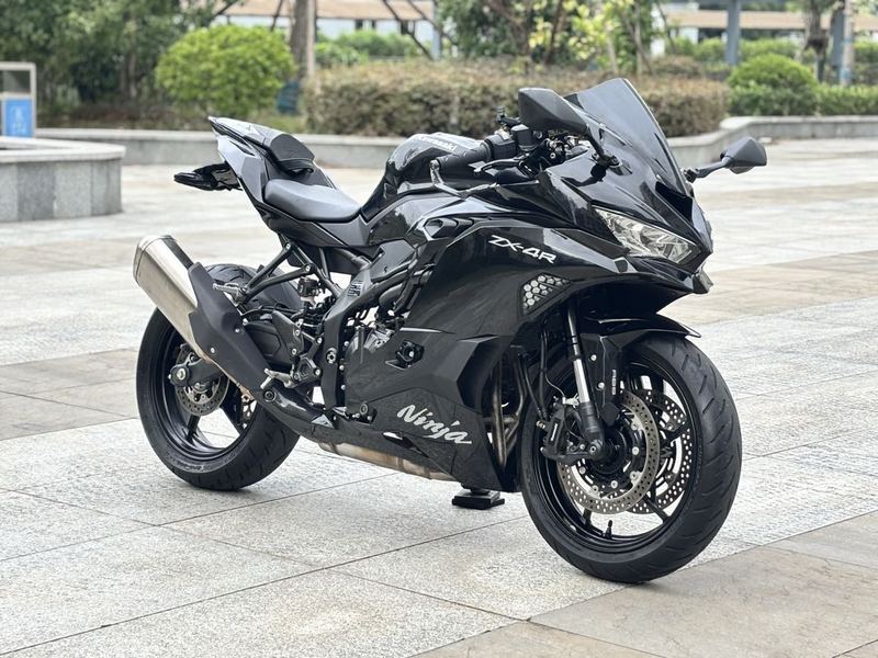 川崎 ZX-4R