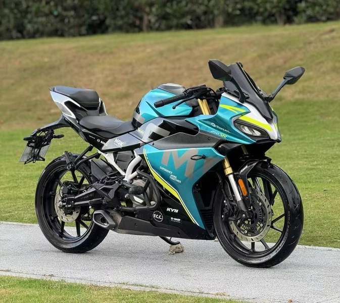 春风 250SR