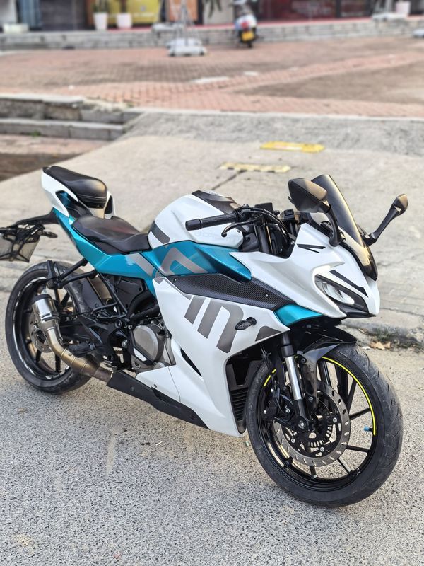 春风 250SR