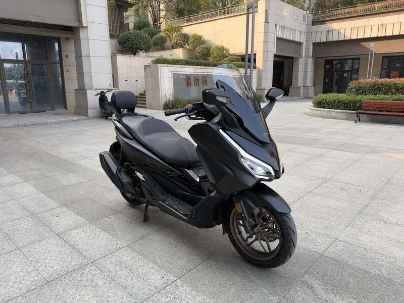 本田WING NSS350