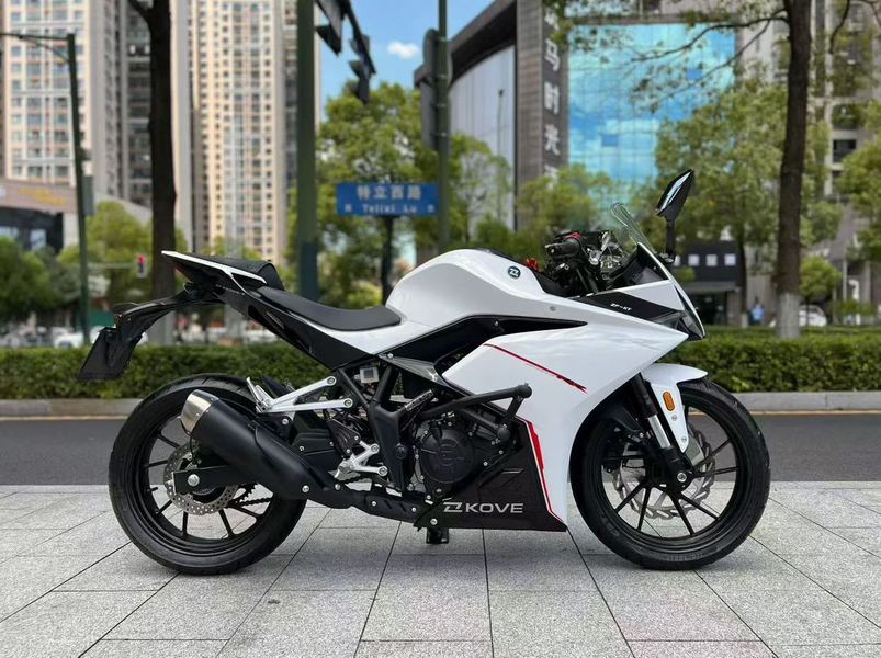 凯越 250RR 刺鸟