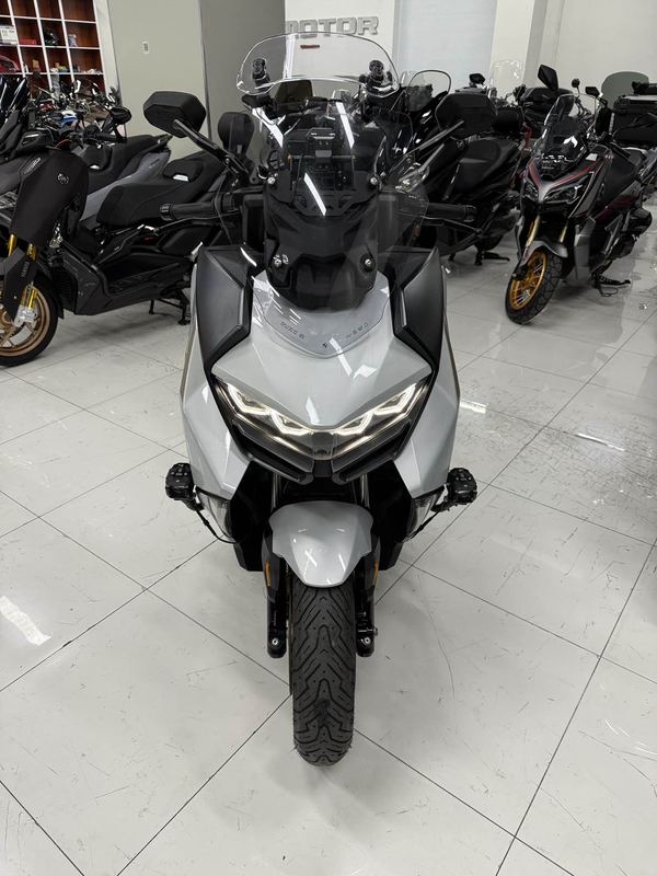 宝马 C 400