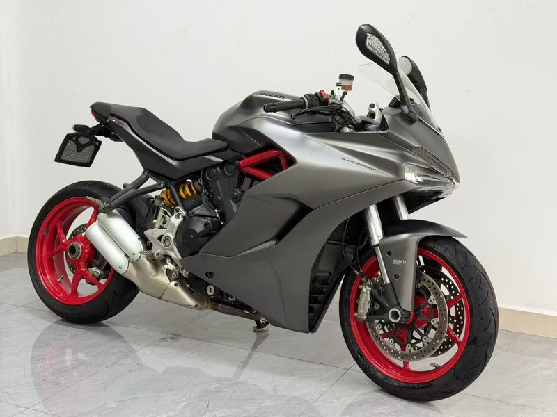 杜卡迪 SuperSport