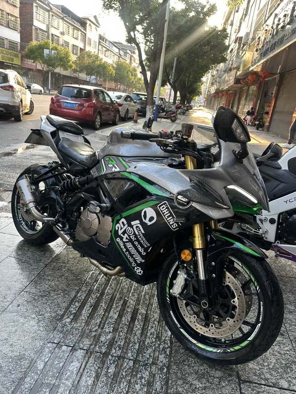 QJMOTOR 赛600