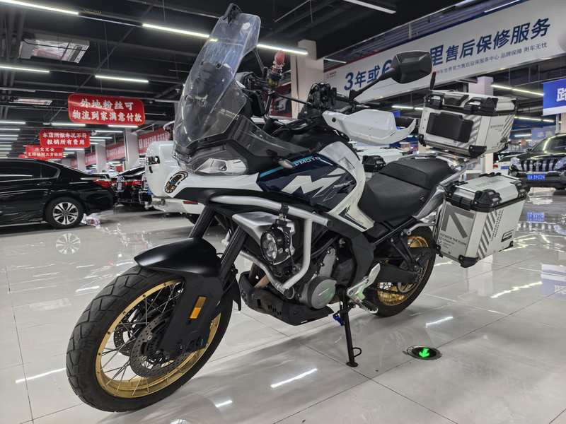 春风 700MT