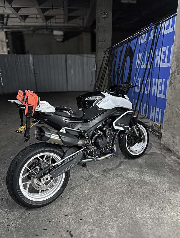 春风 800NK