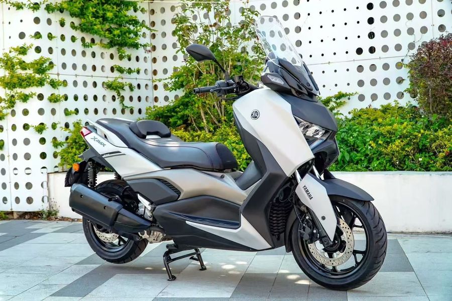 雅马哈 XMAX