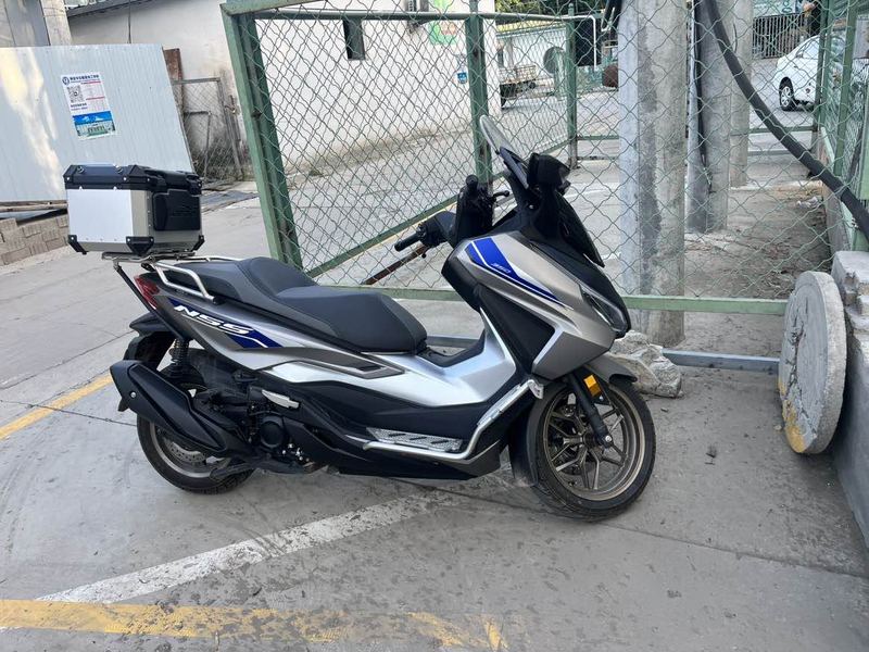 本田WING NSS350