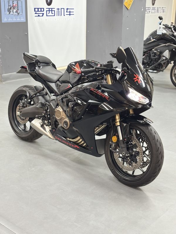 本田DREAMWING CBR650R