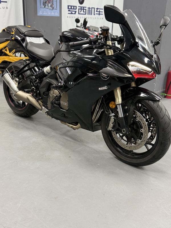 QJMOTOR 赛600