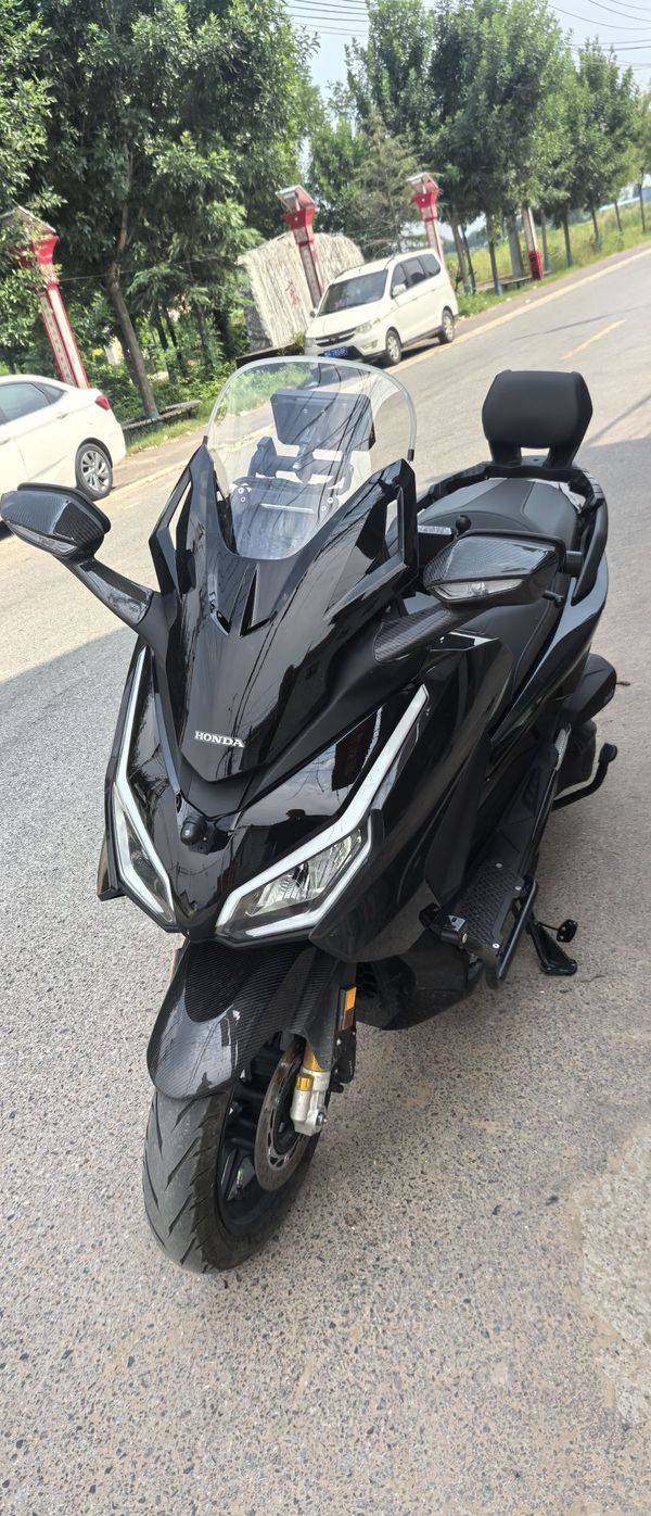 本田WING NSS350