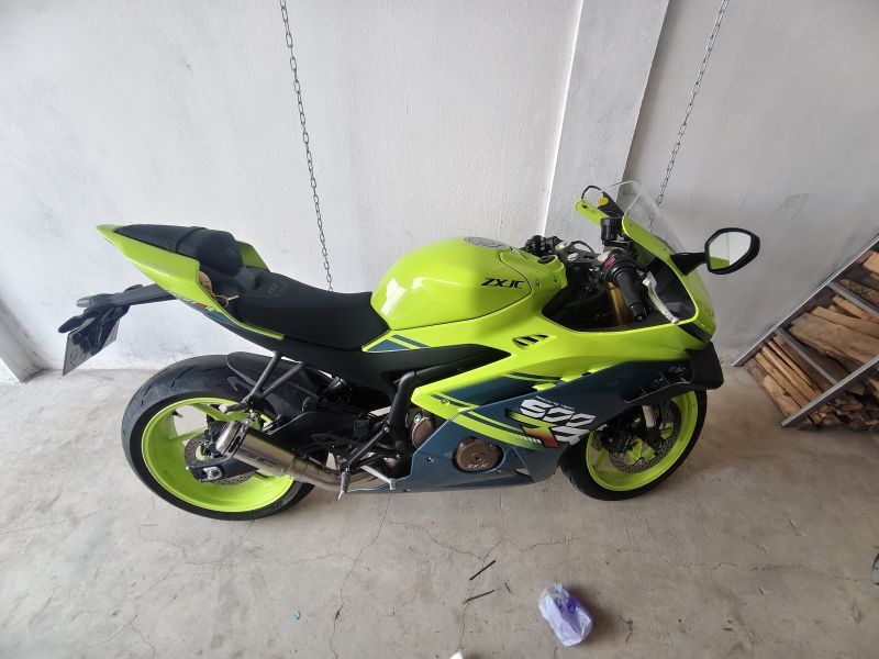 张雪机车 500RR
