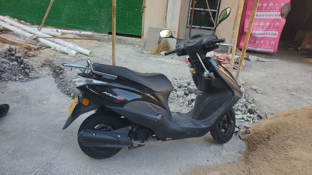 新大洲本田 NS125D