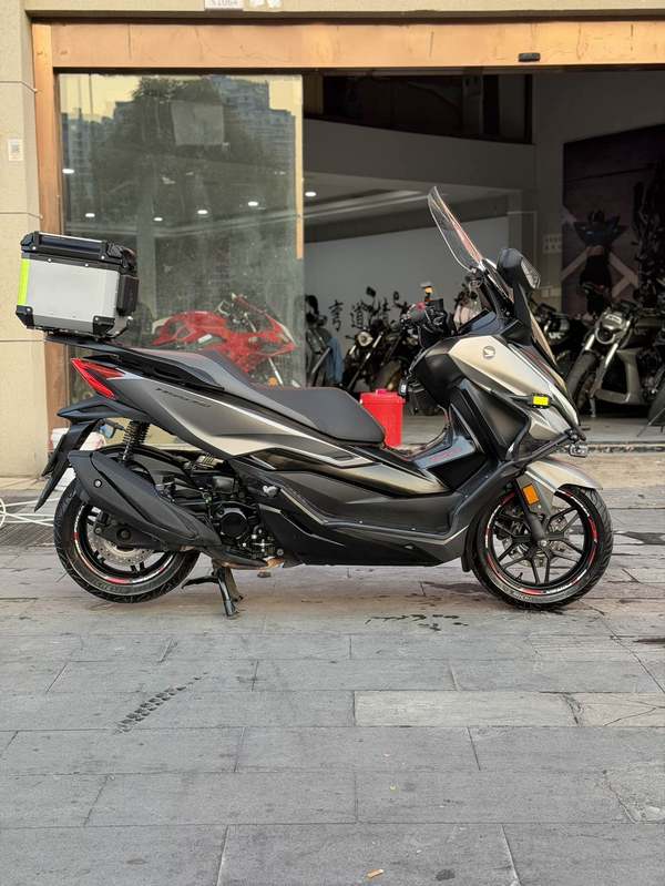 本田WING NSS350