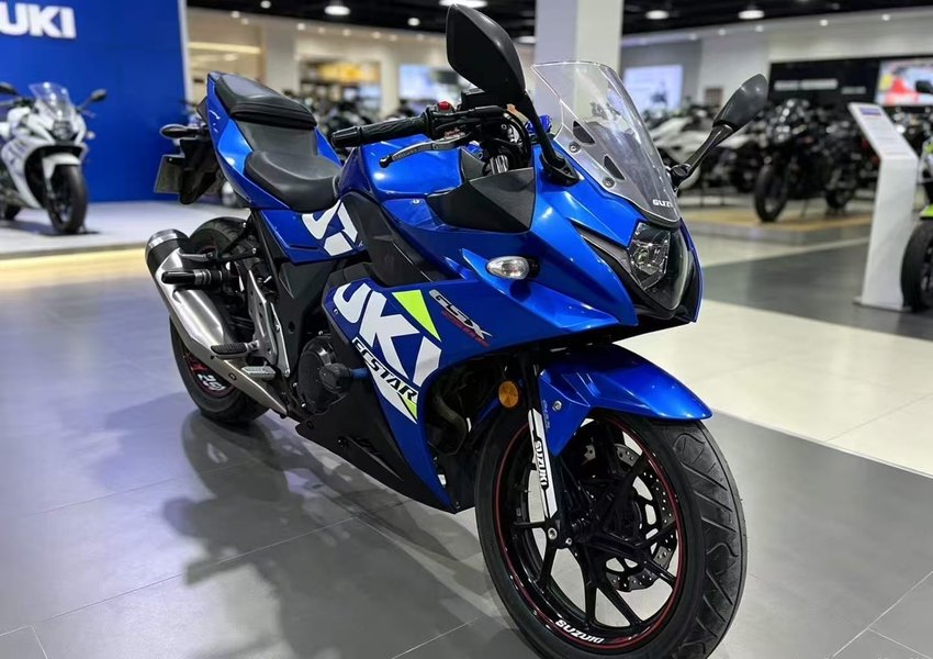 豪爵铃木 GSX250R
