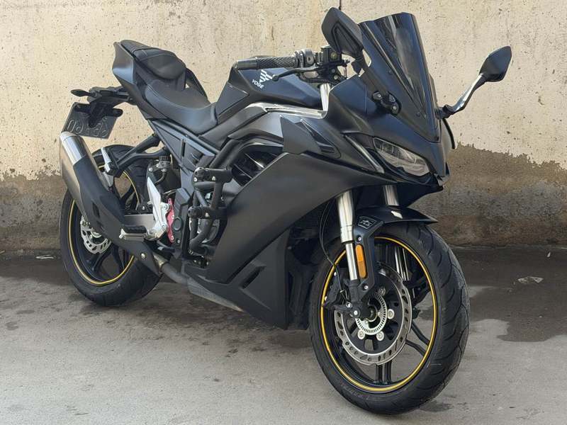 无极 250RR