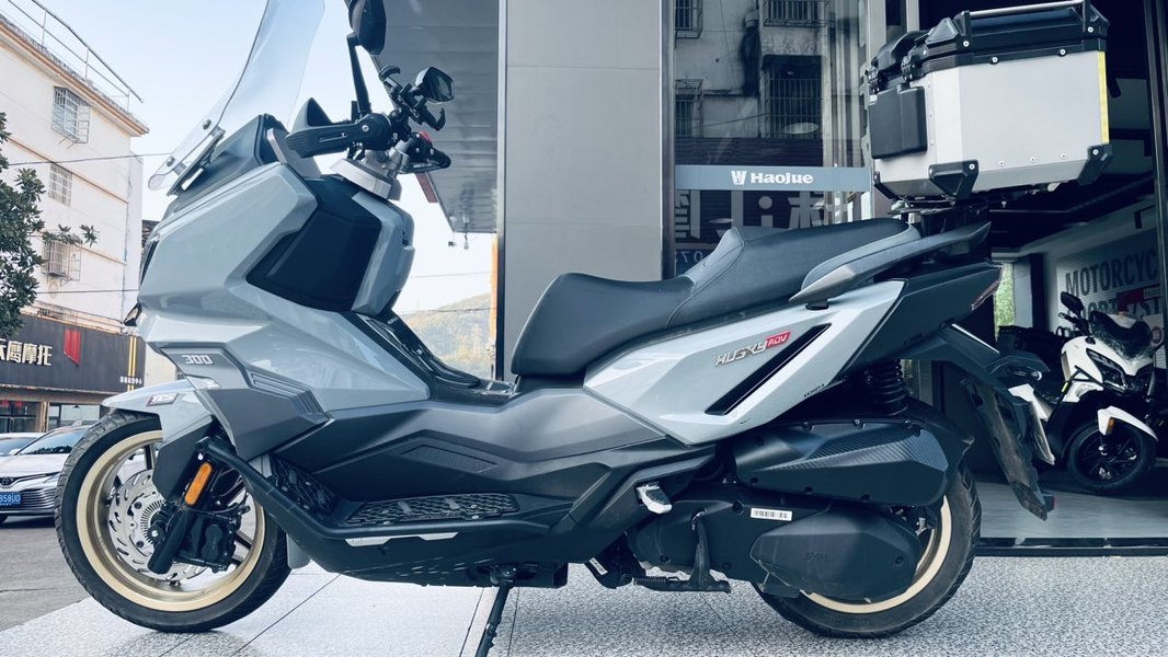 SYM三阳 巡弋 Cruisym 300