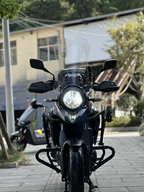 豪爵铃木 DL250