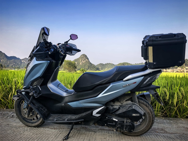无极 SR150GT
