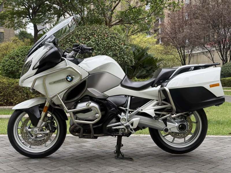 宝马 R 1200 RT 