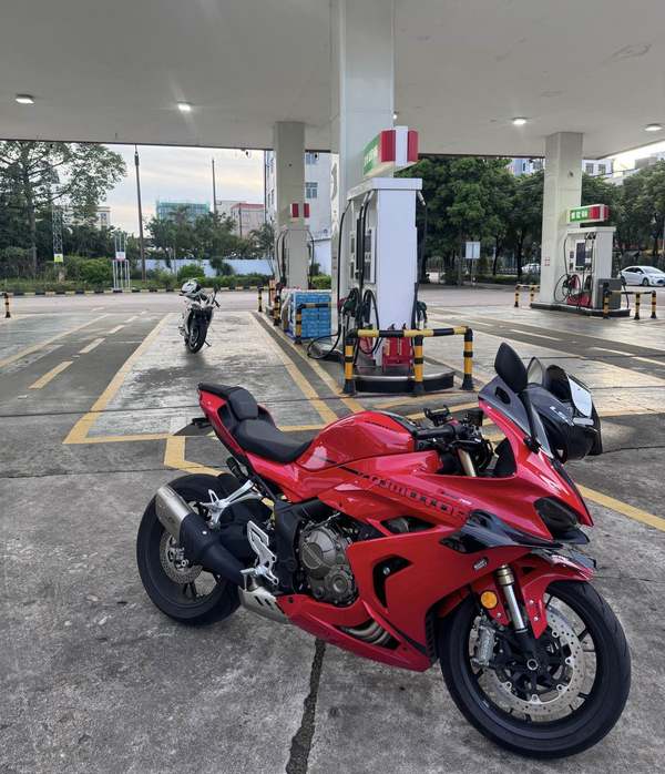 QJMOTOR 赛600