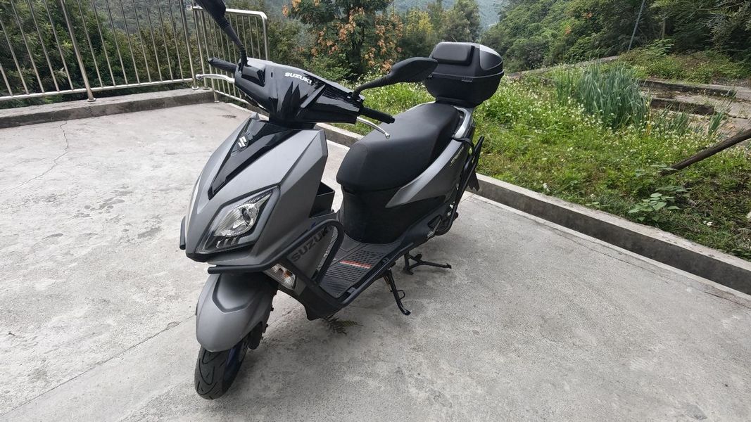 济南铃木 UY125