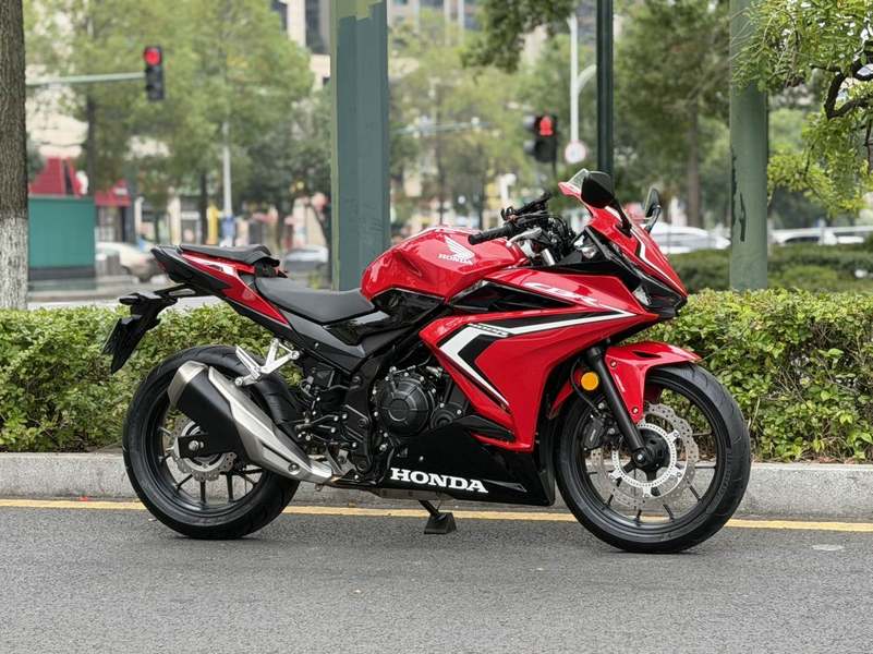 本田WING CBR400R