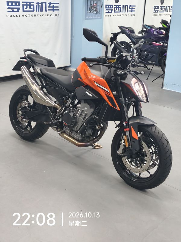 KTMR2R 790 Duke