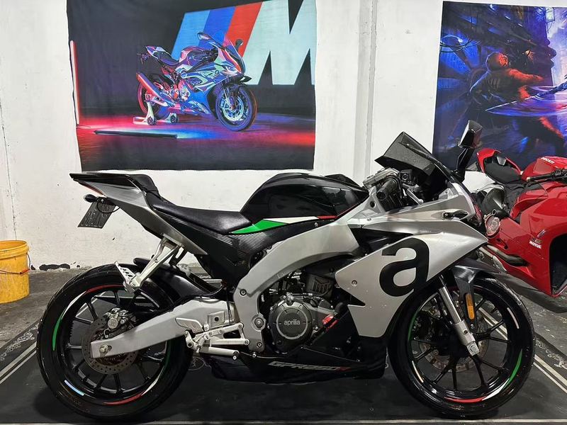 宗申阿普利亚 GPR250R