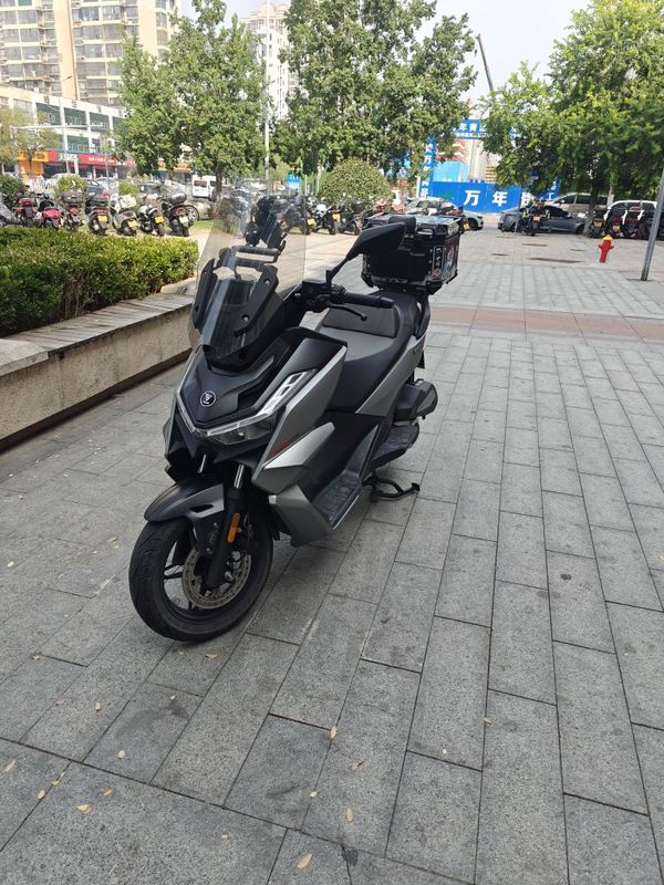 无极 SR250GT