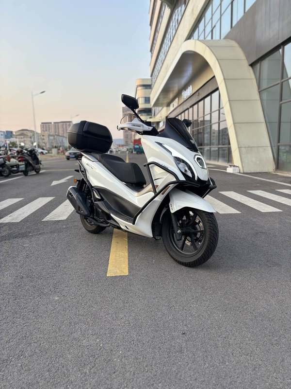 豪爵 UFR150