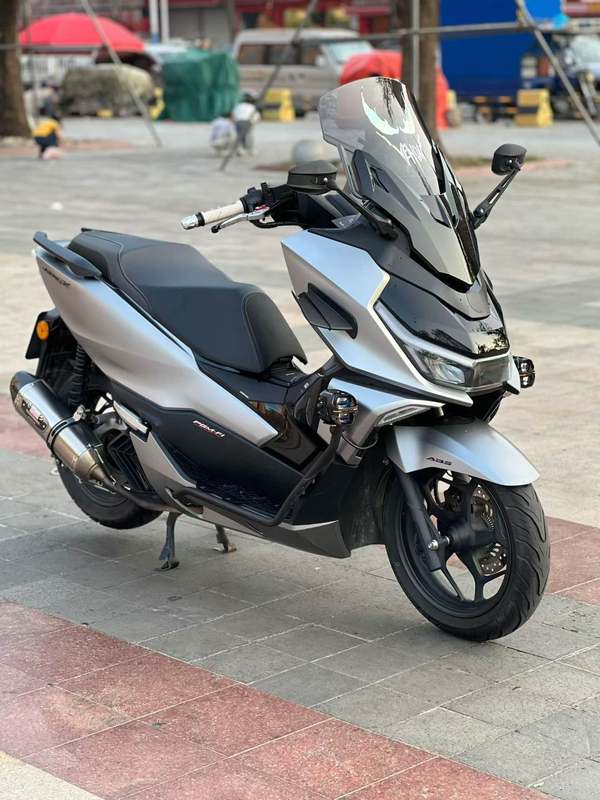 新大洲本田 NS150GX