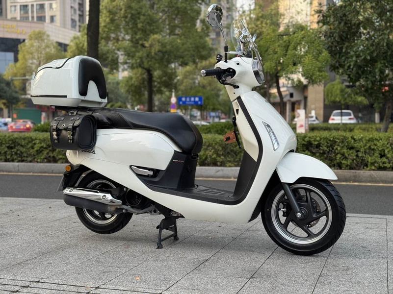 新大洲本田 NS125LA