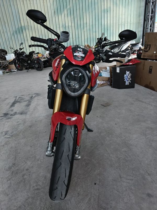 杜卡迪 Monster 950