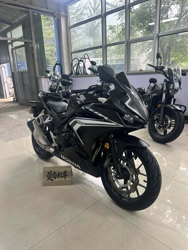 本田WING CBR400R