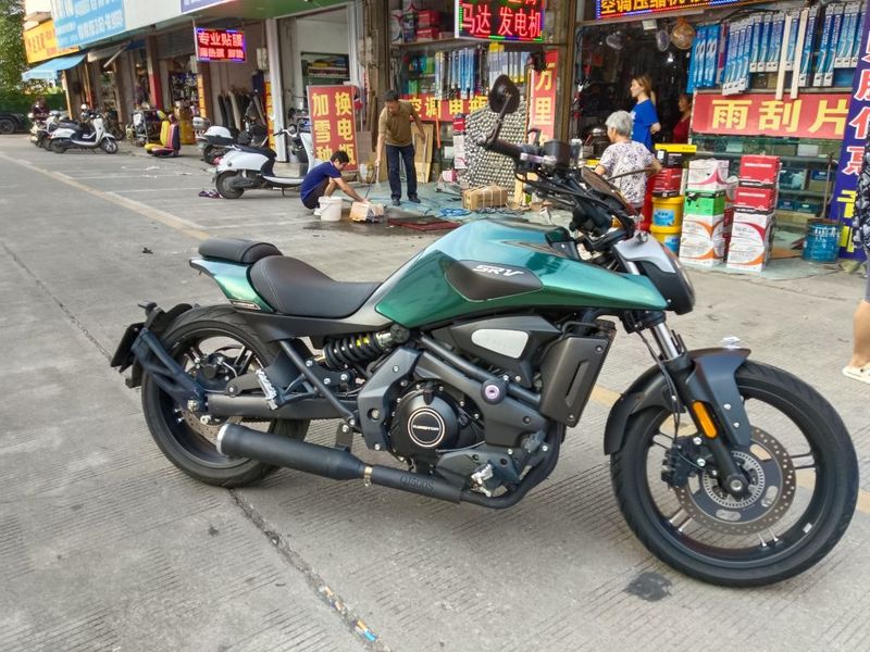 QJMOTOR 闪500S