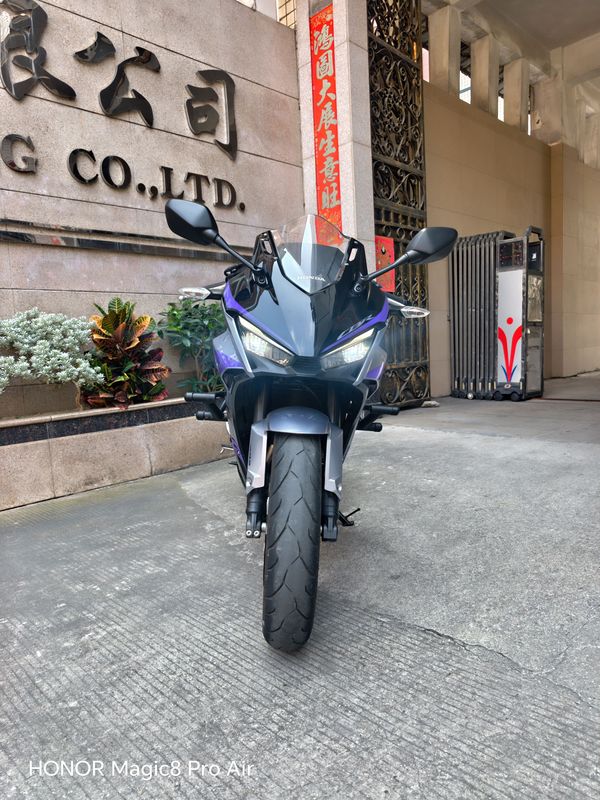 本田WING CBR400R