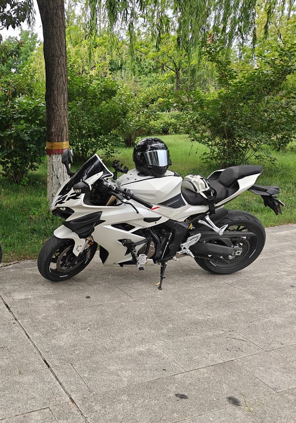 QJMOTOR 赛600