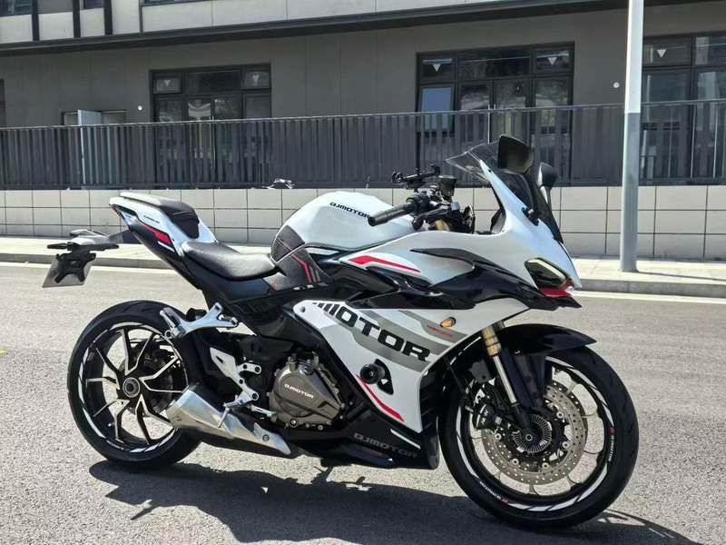 QJMOTOR 赛450
