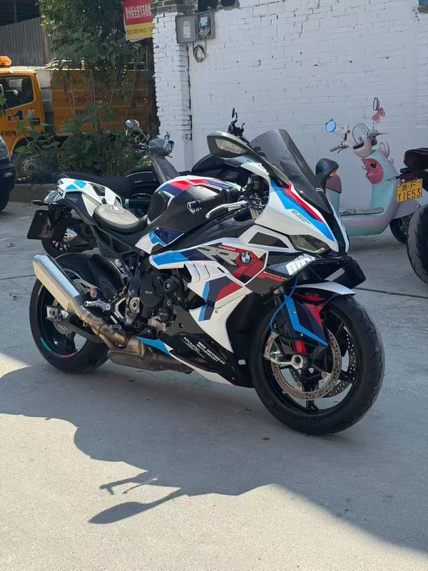 宝马 S 1000 RR