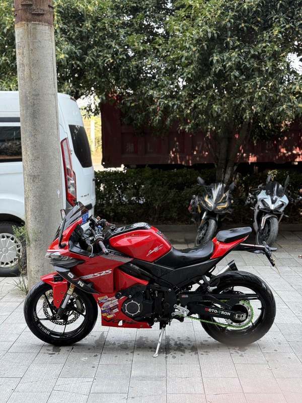 无极 RR525