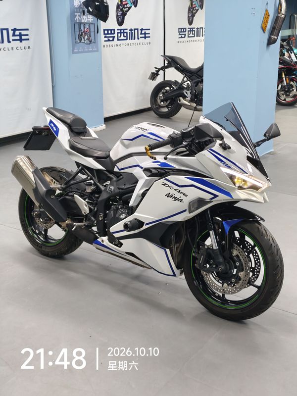 川崎 ZX-4R